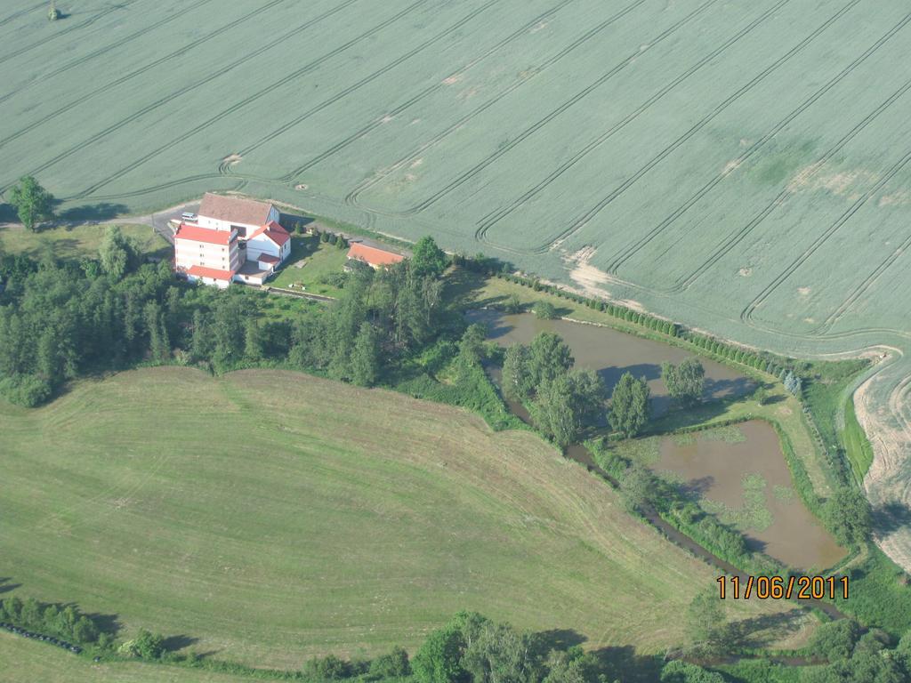 Penzion Hajsky Mlyn Nebanice Exterior foto