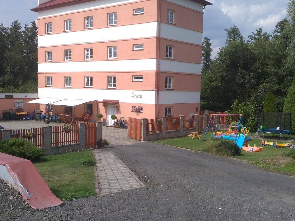 Penzion Hajsky Mlyn Nebanice Exterior foto